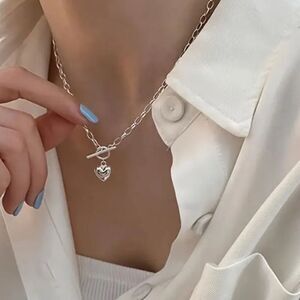 Elegant Silver Heart Pendant Necklace